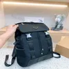 Designer saffiano bolsa de couro 2022 copa do mundo mochila viagem homens esporte ginásio ombro com aba fechamento fivela tote feminino climbin284y