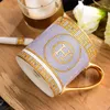 Кружки фарфоровая кружка кафе чай молочные чашки костяной фарфор кофейная посуда для напитков вода с золотой ложкой подарок на день рождения01