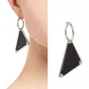 Boucles d'oreilles de luxe pour hommes et femmes, breloques élégantes, étiquette triangle noire, bijoux de marque, accessoires de mariage à la mode, 2296