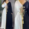 Etnische kleding Midden -Oosten Dubai Moslimvrouwen Lange kleding Robe 3D Bloemcontrast Kleur Elegante Arabische feesten Es Twee stukken Pakken