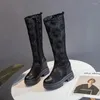 Botlar Yaz Kadınlar Yüksek Uzun ve Tüp Şeklinde İşlemeli Siyah Örgü Kalın Taban Moda Kadın Platform Ayakkabıları 2024