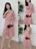 Robes décontractées Prix de liquidation Femmes Robe midi rouge Floral imprimé boutons de perles col en V à manches longues femme robe vintage