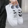 Tênis de couro PU para homens casuais branco preto sapato atlético antiderrapante respirável baixo top renda até sapatos 240219