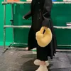 更新された冬のデザイナーJodie Mini Hobo Babuetteハンドバッグビッグノットファーリーワンショルダーバッグ有名な女性暖かい毛むくじゃらのハンドバッグFA3009