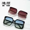 Original 1to1 Nouvelle mode H Accueil Tendance Lunettes de soleil Personnalisé Tendance Populaire sur Internet Showcase Street Sun Shade Lunettes Tide V1NS