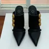 9.5cm Knight Mules Nouveaux Diapositives Pantoufles Sandales De Designer Femmes Chaussures De Luxe Slide Slipper Talons Aiguilles Designer Talons Creux Out Slip On Gold Hardware Boucles Chaussures