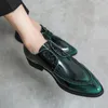 Chaussures habillées Luxe Cuir Verni Brillant Surface Business Hommes Mode Point-Toe Bureau Oxford Gentleman Noir Vert Fête