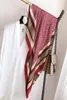 Moda da donna Designer di alta qualità Lusso Primavera Sciarpa in raso di seta reale Silenziatore Stampa a vela Scialle quadrato con etichette 180 907861923