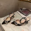 Sandali 2024 glitter strass pompe da donna fiocco di cristallo di diamanti scarpe estive da donna tacchi alti in vera pelle ballo di fine anno