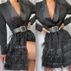 Zwarte veer damesjurk op maat gemaakte slanke pasvorm modeshow dames blazer jas gastkleding