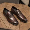 Sapatos casuais 2024 couro preto homens moda mocassins mocassins respirável deslizamento na condução