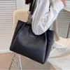 Sacs de taille mode cuir PU grands sacs à main de Shopping femmes sac de banlieue de haute qualité décontracté femme bureau dame fourre-tout épaule