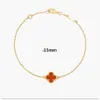 Kettingen Designer ketting Vergulde kettingen Luxe bloemen Klavertje vier Cleef Fashional Ketting Sieraden voor bruiloften 240228