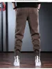 Pantalons pour hommes Corduroy Hommes 2024 Mode Crayon à rayures latérales Automne Streetwear Casual Sport Brown Taille élastique Joggers Pantalon