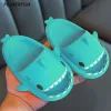 Outdoor 2023 Zomer Kinderen Slippers Shark Kids Sandalen Dikke Zool Upgrade Eva Antislip Zachte Bodem Antislip Baby Schoenen voor jongens Meisjes