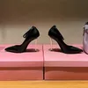 Ultima moda Chiusura in metallo decorativa Décolleté scarpe a punta cinturino Pelle di pecora donna Designer di lusso scarpe rocchetto Sandali con tacco Scarpa elegante