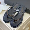 Classic flat heel slippers designer luxury slippers with chain mule beach slippers anti slip casual shoes rubber herringbone slippers