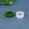 Natural Green White Hetian Jade 7-10 Storlek Flat Ring Chinese Jadeite Amulet Fashion Charm smycken hand snidade gåvor kvinnor men274a