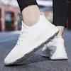 Scarpe Casual Fujeak Uomo Tela di seta ghiacciata per camminare Sneakers da esterno Calzature traspiranti maschili Tenis Zapatillas