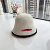 패션 밀짚 모자 디자이너 버킷 모자 여성 해변 여행 Sunhat 여름 통기성 캡 3 색