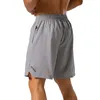 شورتات الرجال الرياضة للتدريب الجري أو اللياقة البدنية مع جيوب السوست