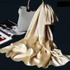 Halsdukar Homeproduct centerreal siden scarveshangzhou siden shawlwomens solida nack bagnatural siden satin halsdukar q240228