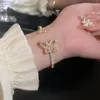 Bracelet 2024 Coréen Exquis Élégant Papillon Bracelet Mode Simple Géométrique Dames Banquet Bijoux