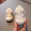 Utomhus barn sportskor spädbarn softsoled småbarnskor fall flickor baby andas netto sneakers mode barn skor för pojkar f08163