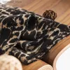 Sciarpe moda europea americana stampa leopardo imita scialle caldo invernale da donna in cashmere Q240228