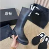 Chaneles Uzun Namlu Yağmur Botları Kadınlar İçin 2023 Sonbahar Yeni Siyah Yuvarlak Kafa Yüksek Namlu Şövalyesi Botlar Düz Alt Anti Slip Su Botları