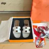 Hochwertige Designer-Hausschuhe aus Leder im gleichen Stil für Damen-Slipper, Sommer-Outwear, Freizeit, Urlaub, Strand-Hausschuhe, Frühling, flache, echte Schuhe, ohne Box