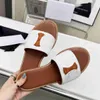 Ontwerper platte dia's Raffia sandalen verfraaid enkelbandje open teen Womens luxe vakantie flats gladiator sandaal outdoor strandsandalen maat 35-42