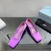 Topkwaliteit zijde vierkante neus Sandalen met lage hak pumps hakken Mary Jane schoenen riem Luxe designer Geklede schoenen Feestschoenen Groen roze paars wit zwart Met doos