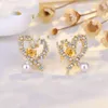 Orecchini a bottone in argento 925 2024 con cuore dolce amore con brillanti cristalli di diamanti bling oro 18 carati orecchini di lusso con perle di design regalo di gioielliIl designer