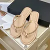 Classic flat heel slippers designer luxury slippers with chain mule beach slippers anti slip casual shoes rubber herringbone slippers