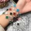 Merk Klassieke Klavertje Vier Armband Natuurlijke Fritillaria Turquoise Vijf Bloem Klaver Armband Mode Koreaanse Paar Designer Armband Vrouwen Sieraden 240228