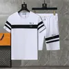 3024 Tute da uomo Designer Abbigliamento sportivo Moda Abito da uomo Monogramma stampato Set manica corta T-shirt e pantaloncini M-3XL