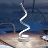 Lampes de table Lampe LED en forme de spirale Lampe de bureau incurvée moderne Chambre de chevet Chambre décorative Nuit pour salon Étude Maison