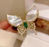 Brooches Natural Shell Rhinestone Butterfly For Women Lapel Pins Elegant Party Clothes Suit Small Accessories Gift