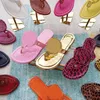 Zapatillas de diseñador para mujer, sandalias, zapatos planos de verano, zapatillas de cuero de lujo, zapatos de playa, zapatillas informales 35-41