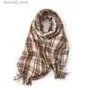 Sciarpe 2023 Sciarpa Donna Inverno Contrasto Check Bavaglino Coppia Scialle scozzese Temperamento versatile Sciarpa calda da donna Bufandas Invierno Mujer Q240228