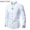 Camicie bianche da uomo manica lunga moda coreana a righe a contrasto Designer Chemise Mariage Homme per uomo Camicia elegante da lavoro 5XL 240219