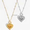 Halsband 2024 French Romantic Niche Retro Metal Scallop Love Heart Necklace Blogger med samma benben Staplade smycken 240228