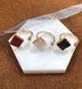 Luxuriöse Designer-Ringe für Damen, Solitärring, hochwertig geformte Ringe mit seitlichen Steinen, Party-Geschenk, Accessoire, Charm-Schmuck, 3 Col1209190