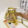 Quality Designer High-End Shoulder Messenger Bag Cherry Strawberry Print Drawstring Bucket Bags