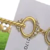 2021 Chic Double Letter Charm أقراط مع مربع هدايا مقفلة Stamps STROP Dangler for Women Party Anniversary3857022