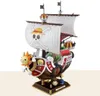 35CM Anime One Piece Thousand Sunny Going Merry Boat PVC Action Figure Collection Pirate Model Ship Toy Gemonteerd Kerstcadeau Y2599121