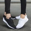 Fitnessschoenen Vrouw Casual Ademende Sneakers Dames Zwart Wit Vulcaniseer Vrouwelijke Mesh Sport Wandelen Lichtgewicht Tenis Feminino