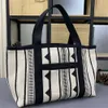 Designers nya Marant -mode som säljer Mar New Canvas Bag stor kapacitet Pendlingsväska tryckt en axelhandväska specialväska mamma väska