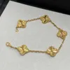 Bijoux de créateur Bracelet de luxe chaîne à maillons VanCA haute édition Bracelet en herbe à quatre feuilles plaqué or Bracelet à cinq fleurs